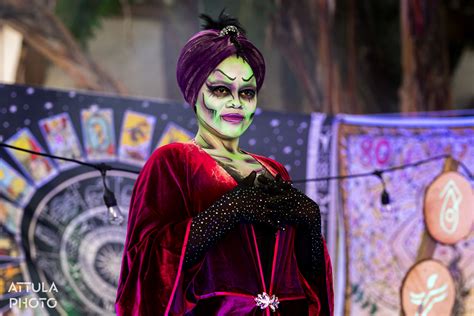 002_Queen Mary's Dark Harbor 2024_Lady Mabel - MiceChat