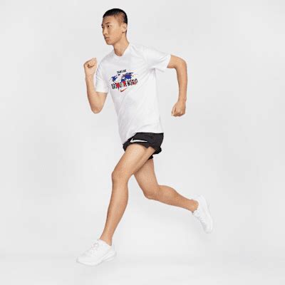 Nike Men's Running T-Shirt. Nike IN