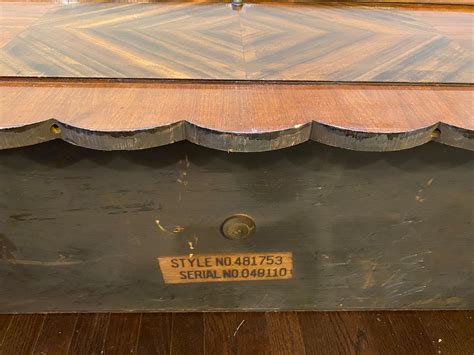 1940s Vintage Cedar Chest by Lane #048110 at 1stDibs | 1940 lane cedar ...