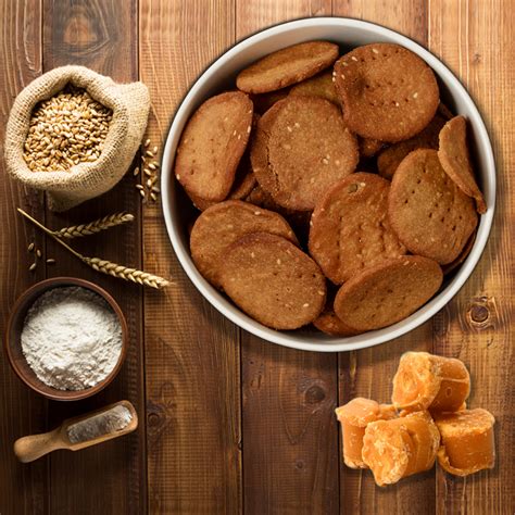 Gud Papdi (Wheat Crackers) – Mumchies