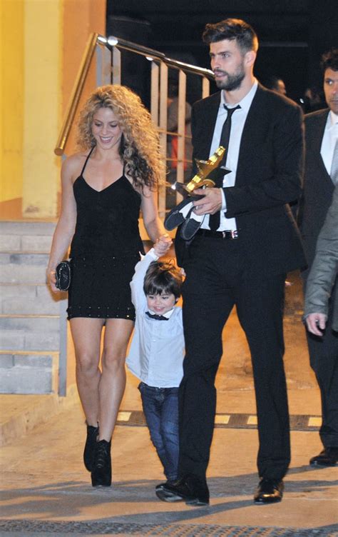 Shakira & Gerard Pique PDA at the Football Federation Awards | POPSUGAR ...