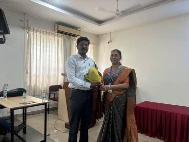 Technical talk on “Machine Learning Applications in 5G Technology” - St ...