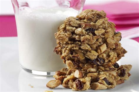 Honey Almond Energy Balls (no-bake)