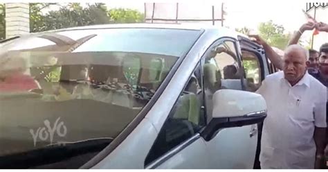 Car Collection of Indian Chief Ministers – Yogi Adityanath to Arvind ...