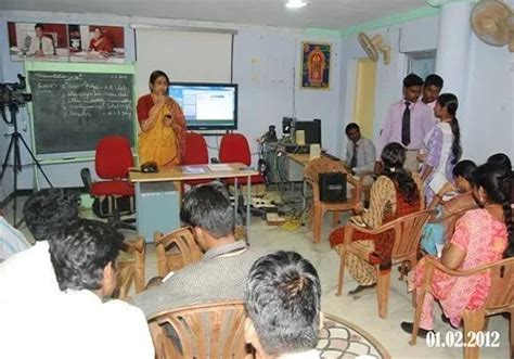 Vel Tech Ranga Sanku Arts College Chennai Campus: Photos, Virtual Tour