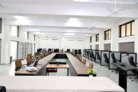 MAHARASHTRA NATIONAL LAW UNIVERSITY - Chhatrapati Sambhajinagar