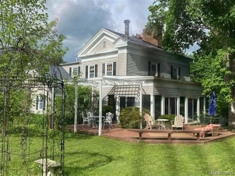 1167 N Dye Rd, Flint, MI 48532 | Homes.com