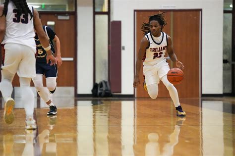 East Lansing battles with Portage Central for D1 boys basketball ...