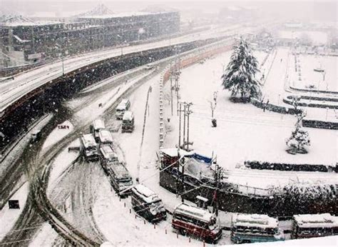 Vagaries of the Weather ©: HEAVY SNOWFALL/RAINFALL IN HILLS, MODERATE ...