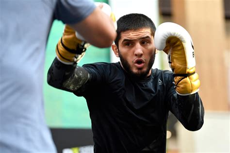 Islam Makhachev Ufc Live | UFC 294 as it happened: Islam Makhachev ends ...