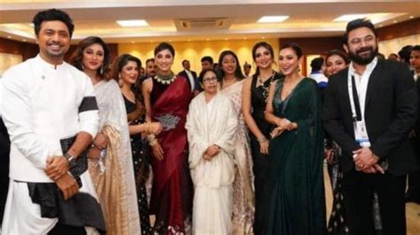 KIFF 2022: অমিতাভ-শাহরুখকে কাছে পেয়ে কী করলেন টলি সুন্দরীরা? PHOTOS ...