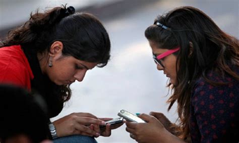 Teenagers Who Are Addicted To Smartphones Are More Prone To Serious ...