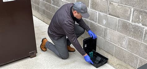 Pest Control Commander 的图像结果