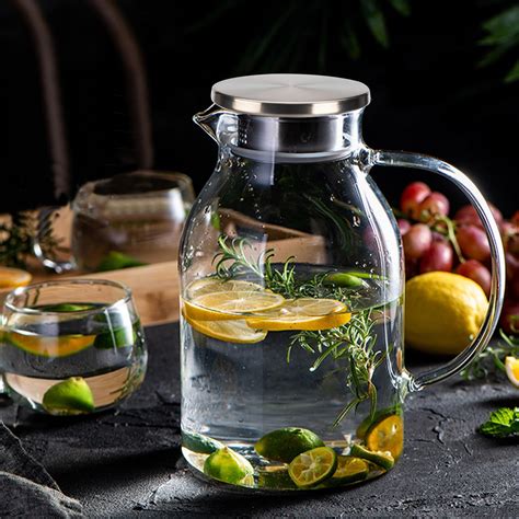 Amazon.com: 2 Pcs Glass Pitcher with Lid and Spout Ribbed Fridge ...