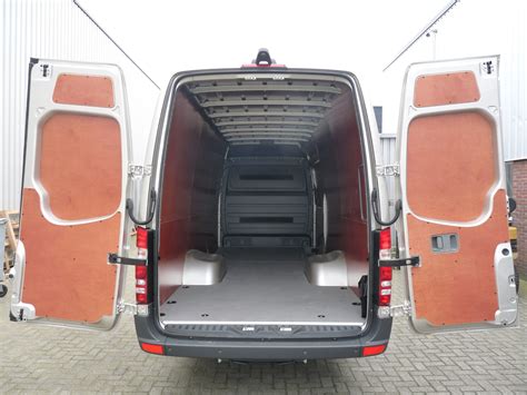 Waarom laadruimtebekleding een must is | Steelworks