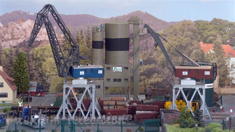 Austrian Model Train Layout 的图像结果