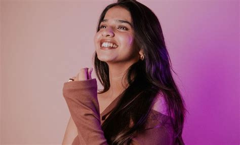 Reel Life To Stalking Celebs, Gen-Z Influencer Tarini Shah Spills The ...