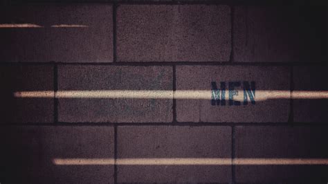 Download wallpaper 2560x1440 wall, inscription, men, shadow widescreen ...