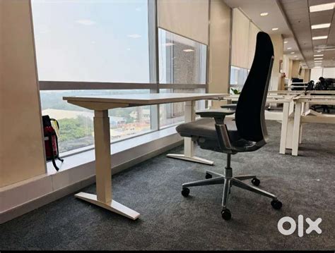 Refurbished HERMAN MILLER Height Adjustable Office Desk table - Other ...