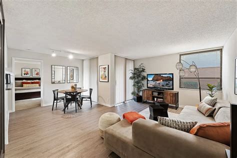 New Barn Apartments - Miami Lakes, FL 33014 | ApartmentGuide.com