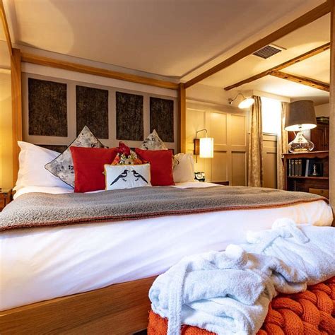 THE 10 BEST Restaurants Near The Windmill, London