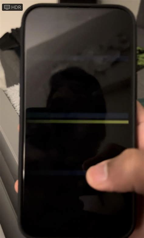 iPhone 14 Plagued by Mysterious Horizontal Lines, Apple So Far Tightlipped