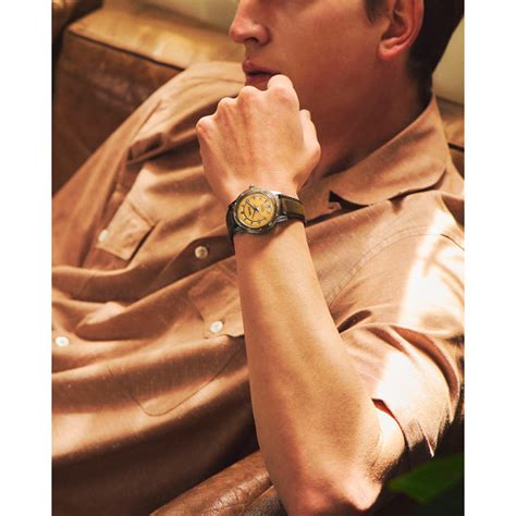 Seiko Presage Style 60s in Golden Yellow - SRPL75J1 – KRISHNA WATCH COMPANY