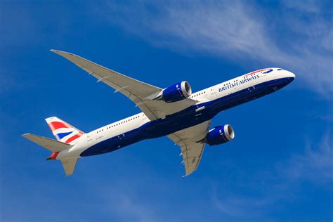 Airplane Engine Explodes Mid Flight 的图像结果