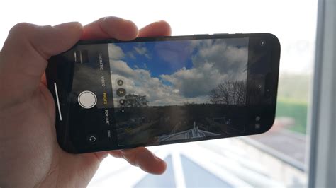 Fixing iPhone 13 Camera Focus Issues - Quick Solutions | CitizenSide