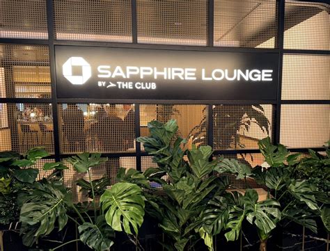 Wow: Our First Look Inside the Chase Sapphire Lounge in San Diego ...