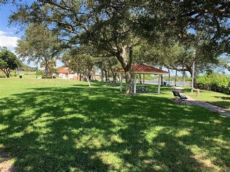 CLAUDE EDGE FRONT STREET PARK (2026) All You Need to Know BEFORE You Go ...