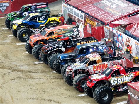 Monster Jam Wallpaper - WallpaperSafari