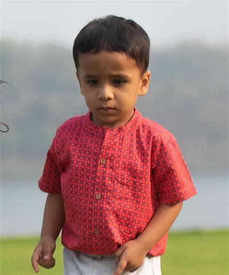The Red Shirt - 100% Cotton – ribboncandy.in