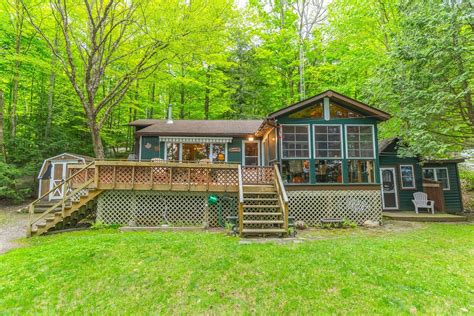 Paudash Lake Vacation Rentals & Homes - Highlands East, Canada | Airbnb