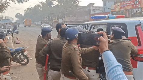 Khargone protest turns violent as police lathi charge tribal ...