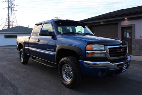 2003 GMC Sierra 2500HD SLE - Biscayne Auto Sales | Pre-owned Dealership | Ontario, NY