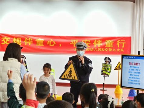 南宁交警开展电动自行车整治和环卫行业交通安全培训_腾讯新闻