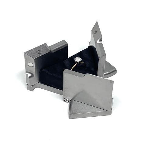 Kinetic Ring Box - Fourth Limited Edition - Titan – Degrees of Freedom