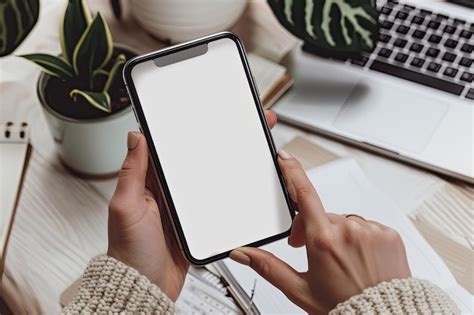 Mobile Phone On Desk 的图像结果