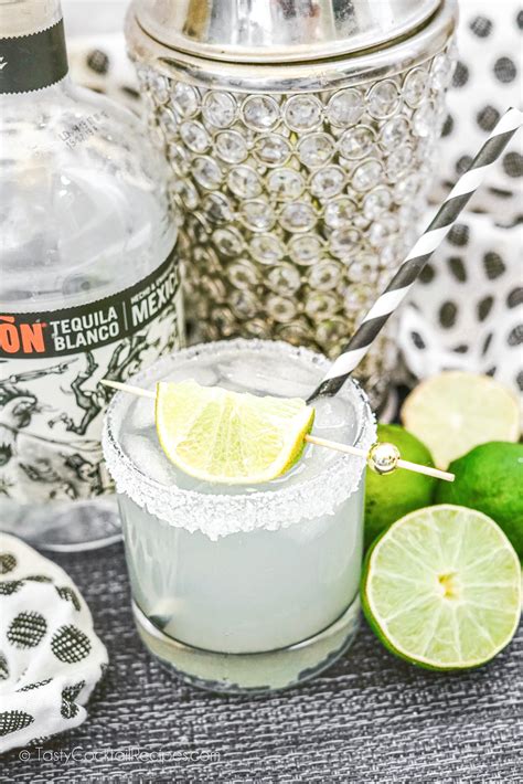 Easy Limeade Margarita Recipe - Tasty Cocktail Recipes
