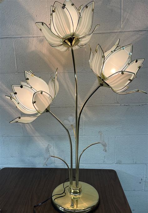 Mid century modern vintage hollywood regency white glass lotus flower ...