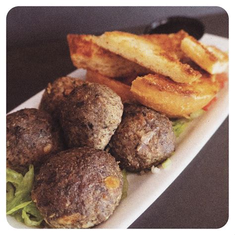 Restaurant Roundup: Expanding burger battles, new specials - SiouxFalls ...