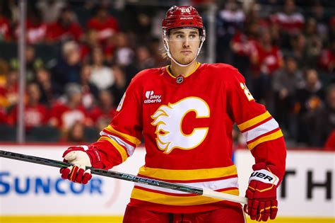 3 Trade Destinations For Flames' Whitecloud | NHL Trade Rumors