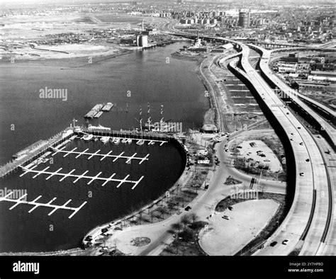 NEW YORK WORLD FAIR MARINA FLUSHING BAY ; 6 MAY 1964 Stock Photo - Alamy