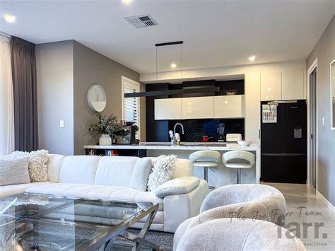 4 / 451 Pine Ridge Road, Runaway Bay | farr real estate