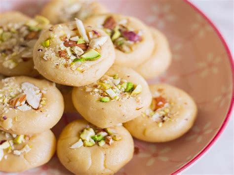 have you ever tasted Banka most famous sweet peda of India | Indian ...
