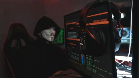 Downloading free movie? You may become victim of ‘Peaklight’: What is ...