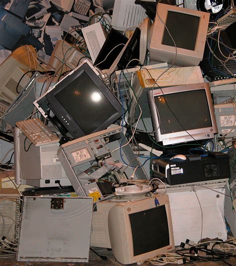 Computer Destruction 的图像结果