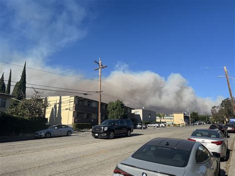 Brentwood Evacuation Update: Residents East of Kenter Canyon Cleared to ...