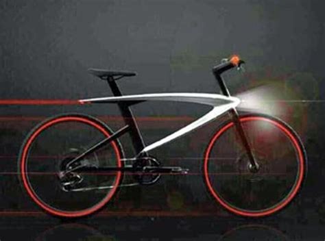 Letv debuts with VR headset, bicycle and earphones (HT Tech)